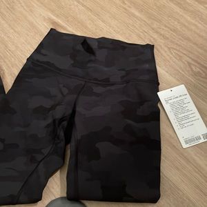 New Lululemon Wunder Under High-Rise Crop 23" Camo Deep Coal Multi Size 4